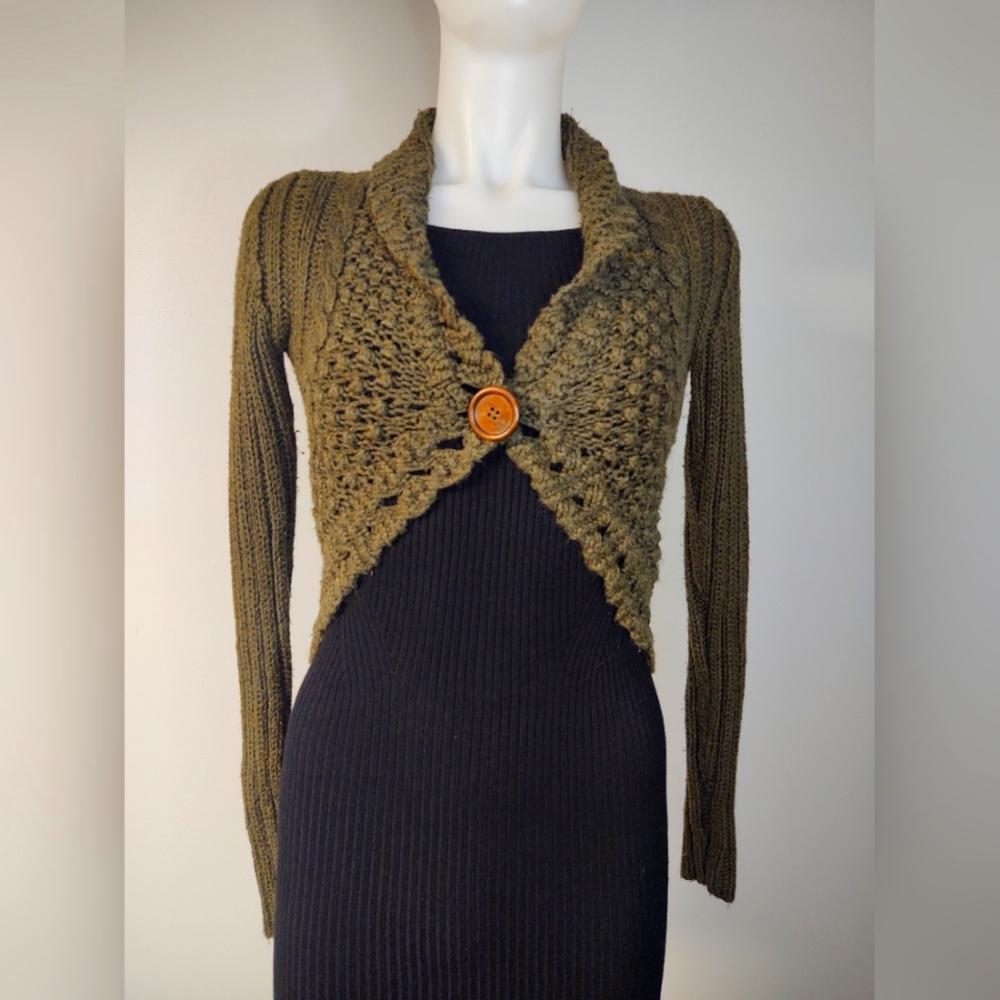 Women's Crop One Button Sweater Top